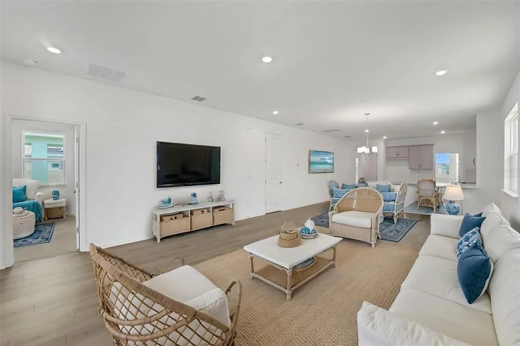 Photo of 5202 WAYPOINTE BOULEVARD