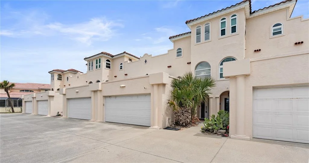 Photo of Unit 4 at 3400 OCEAN SHORE BOULEVARD