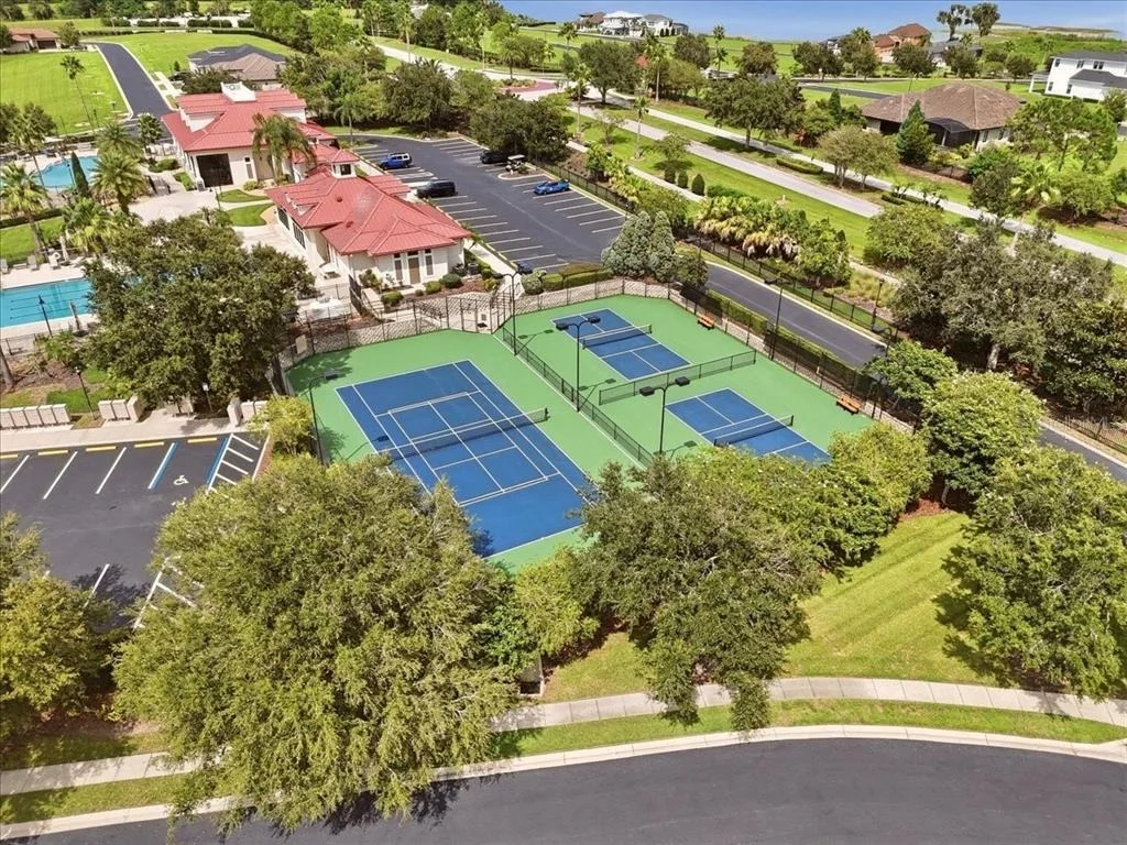 Photo of 198 STARGRASS DRIVE