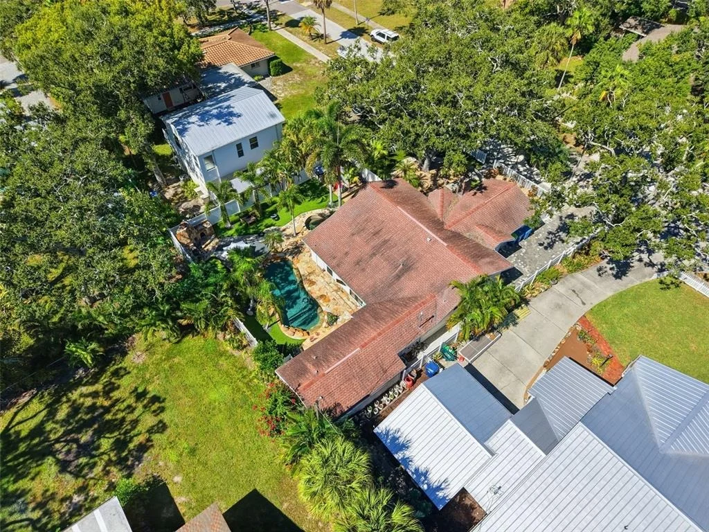 Photo of 517 AVERY AVENUE