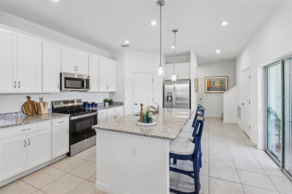 Photo of 1845 HORSETAIL DRIVE