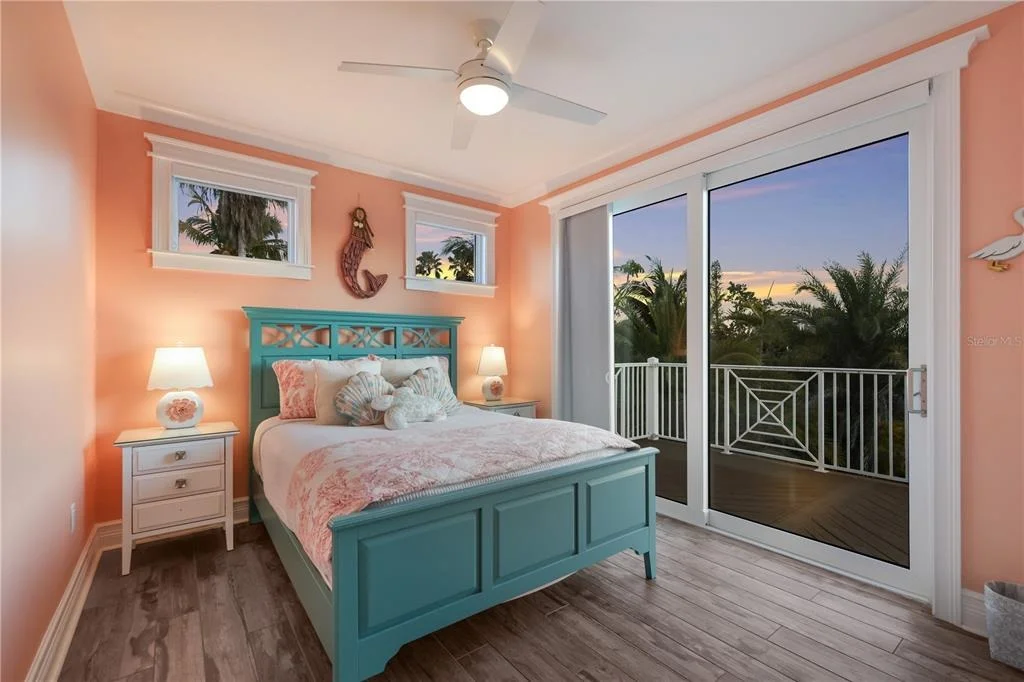 Photo of 313 HAMMOCK CIRCLE
