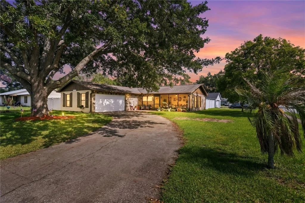 Photo of 1228 THOMASINA DRIVE