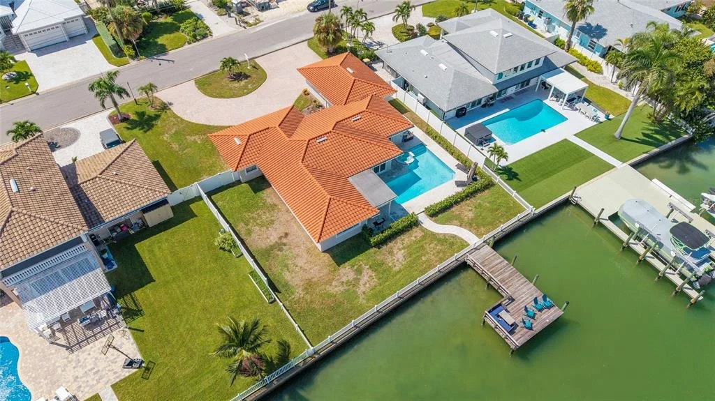 Photo of 136 BAYSIDE DRIVE