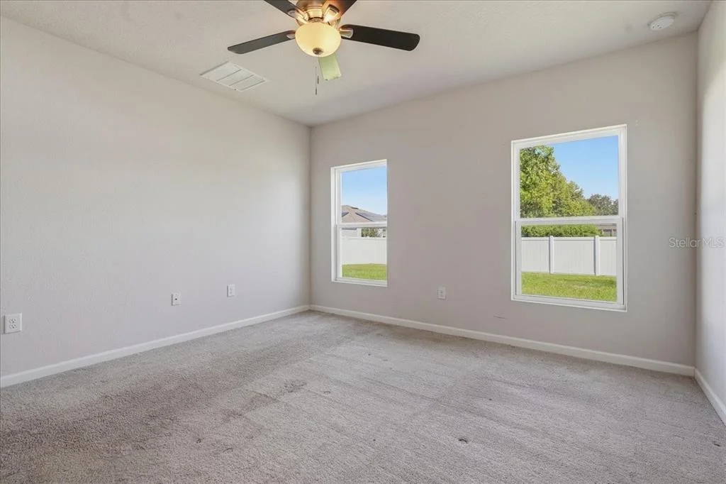 Photo of 813 EAGLE ROCK TER