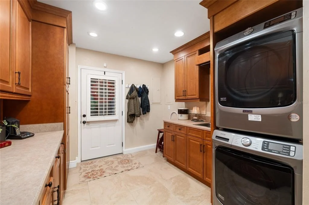 Photo of 2512 NW 58TH BOULEVARD