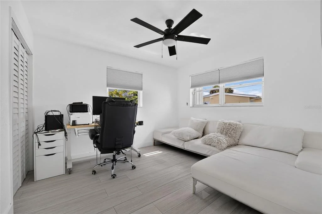 Photo of 6484 ANGLE PLACE