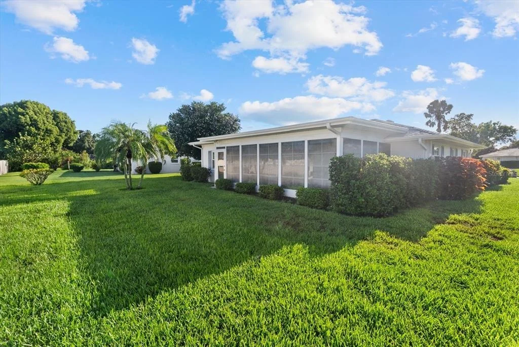 Photo of 1233 PINEBROOK WAY