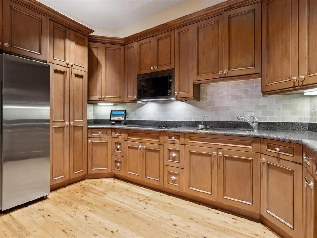 Photo of 1423 HILLVIEW DRIVE