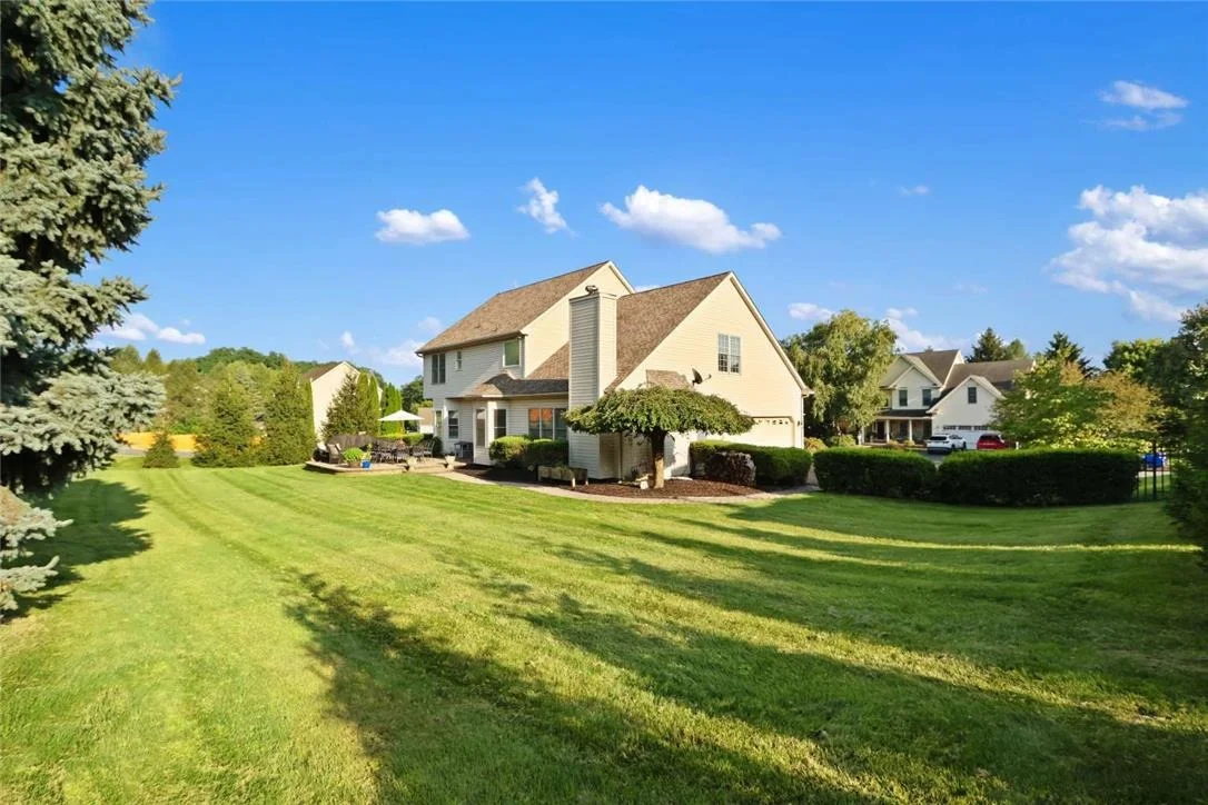 Photo of 521 Deerfield Drive