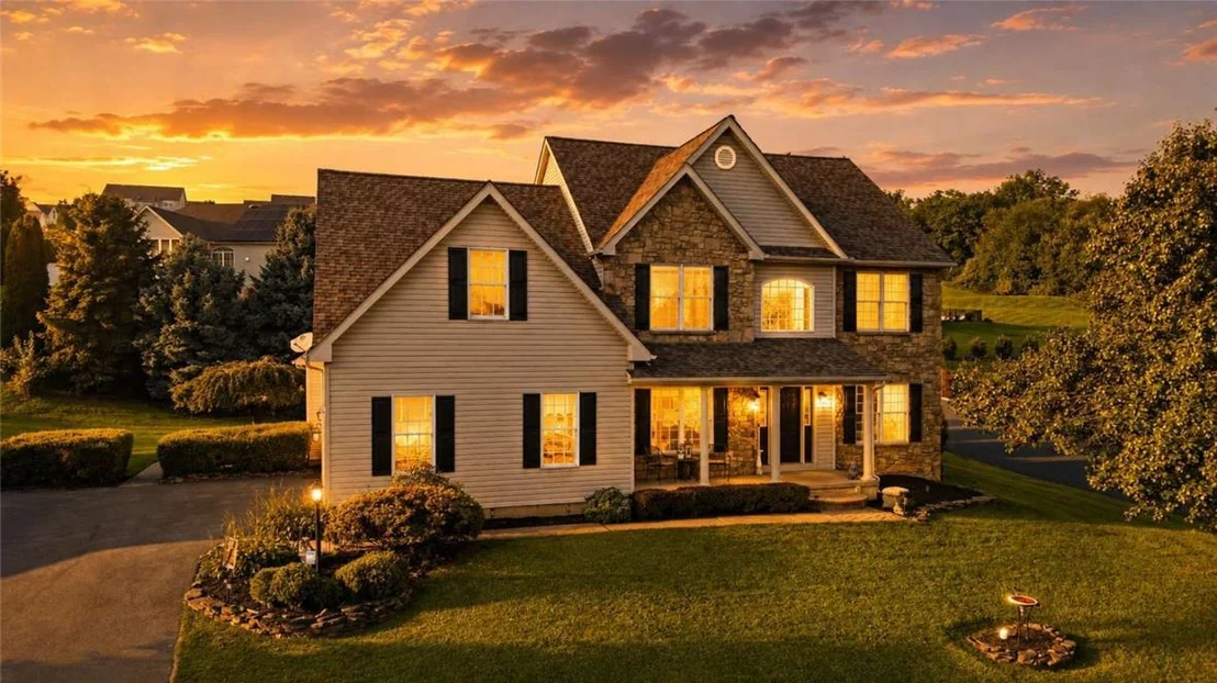 Photo of 521 Deerfield Drive