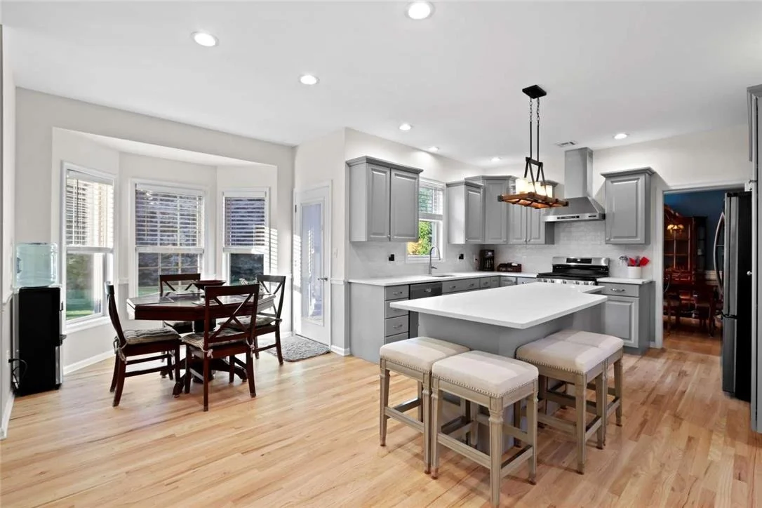 Photo of 521 Deerfield Drive