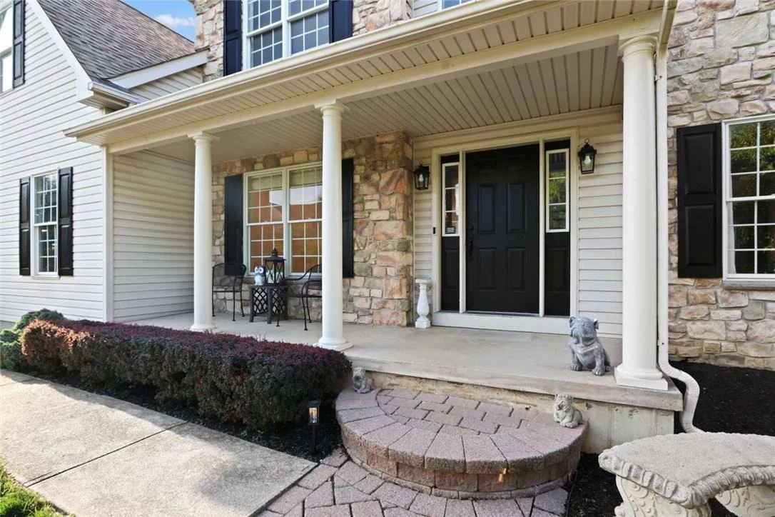Photo of 521 Deerfield Drive