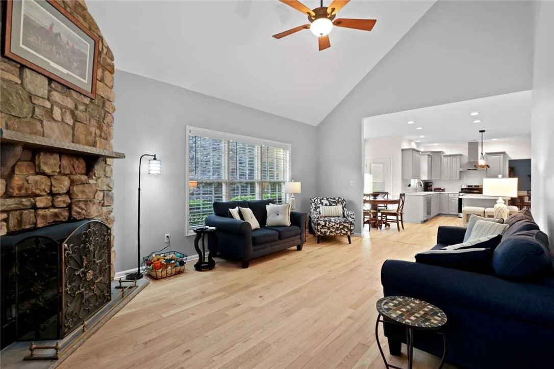 Photo of 521 Deerfield Drive