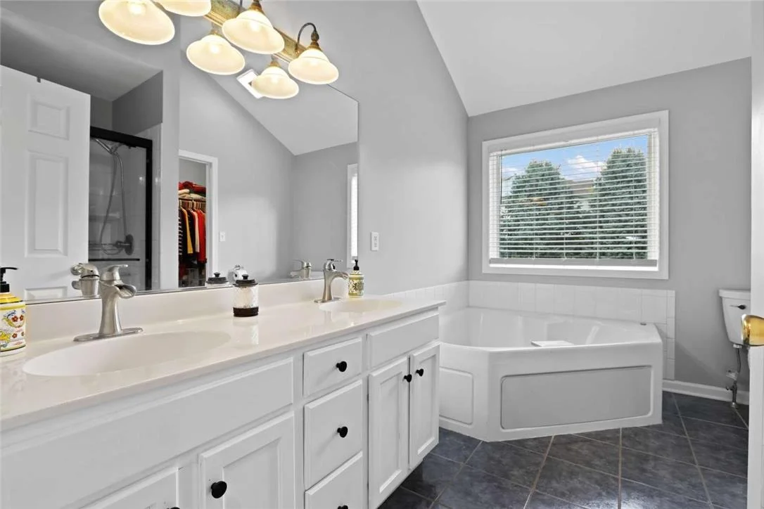 Photo of 521 Deerfield Drive