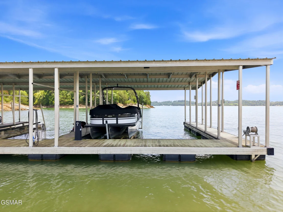 Photo of 705 Waters Edge