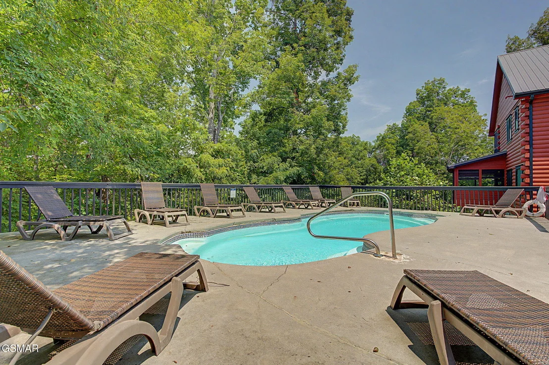 Photo of 852 Bear Run Way