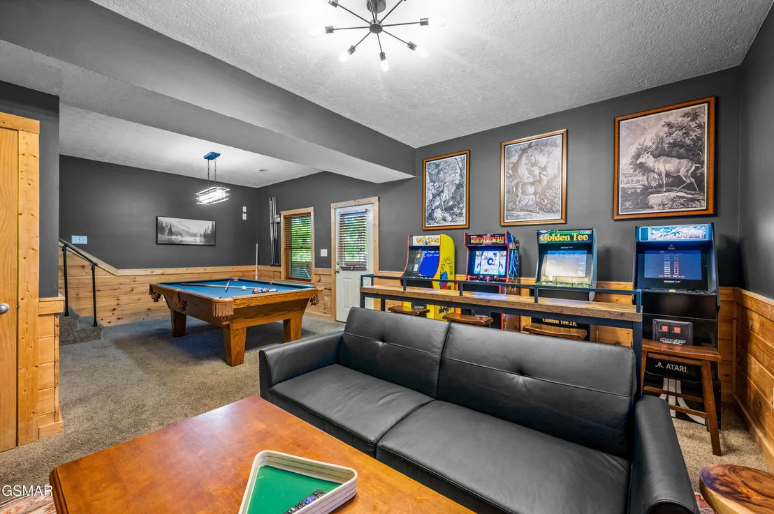 Photo of 737 Chickasaw Gap Way