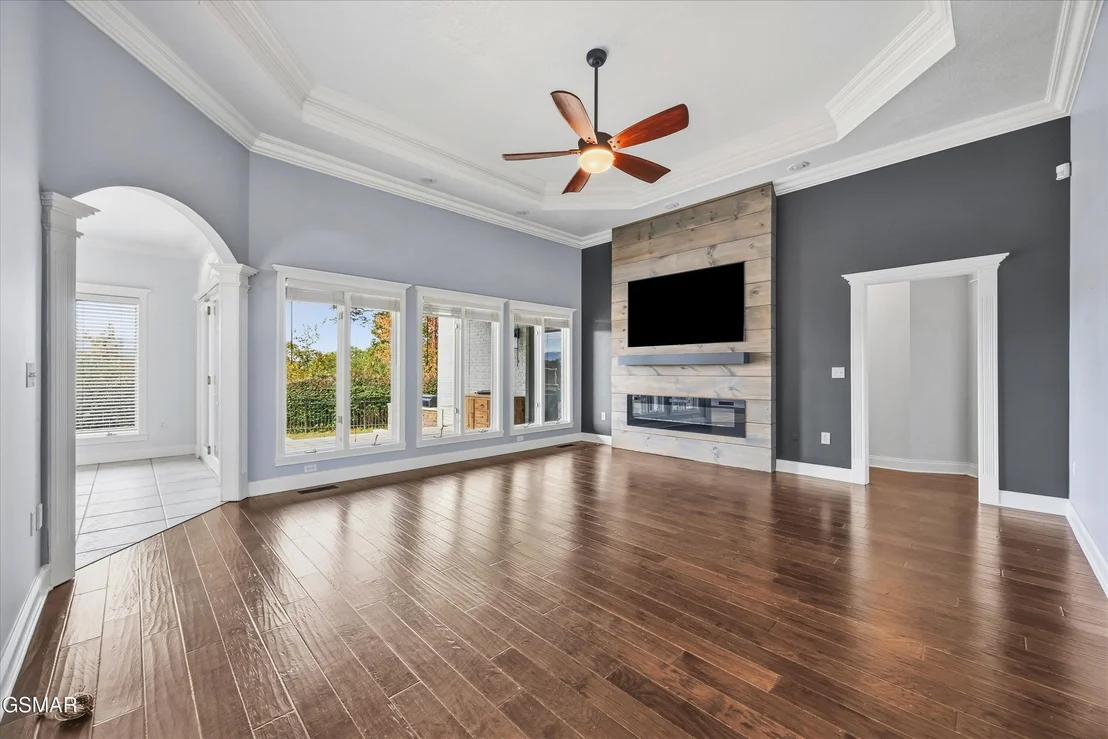 Photo of 339 Riverdale Drive