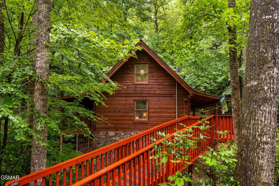 Photo of 1823 Laurel Valley Way