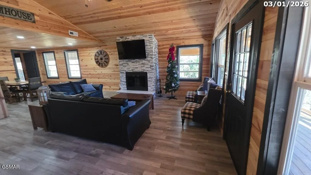 Photo of 2869 Hatcher Mountain Road