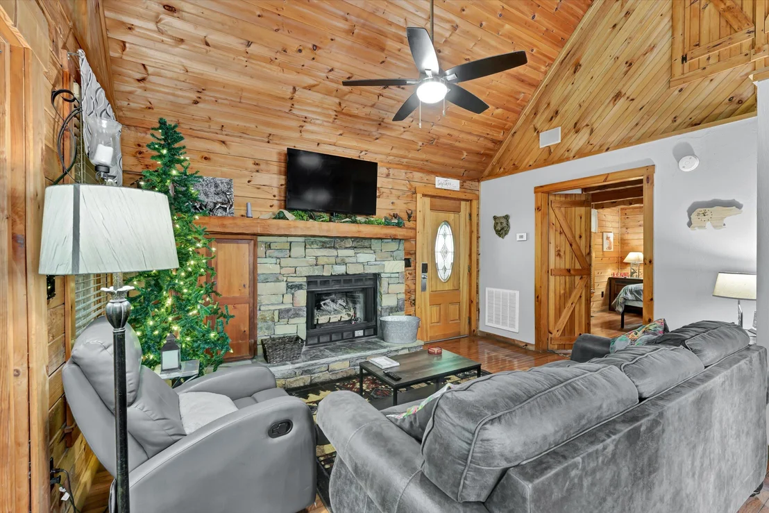 Photo of 1748 Ridgecrest Drive