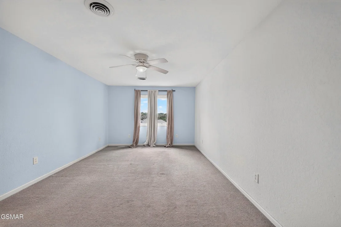 Photo of 219 Sullivan Pointe