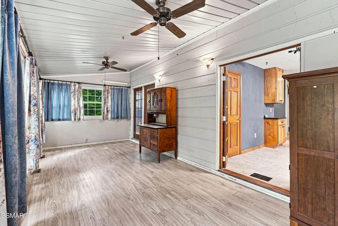 Photo of 2459 Amanda Lane