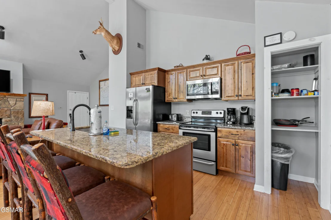 Photo of 913 Echo Place