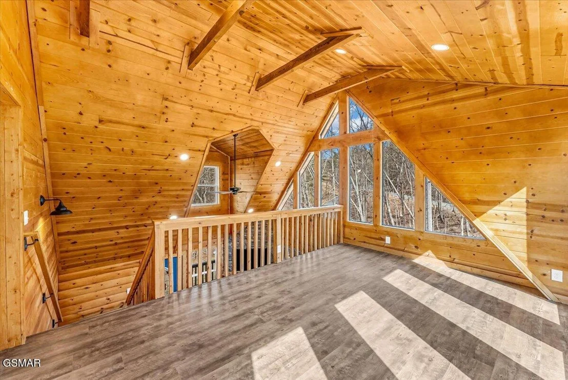 Photo of 2321 Willow Lane