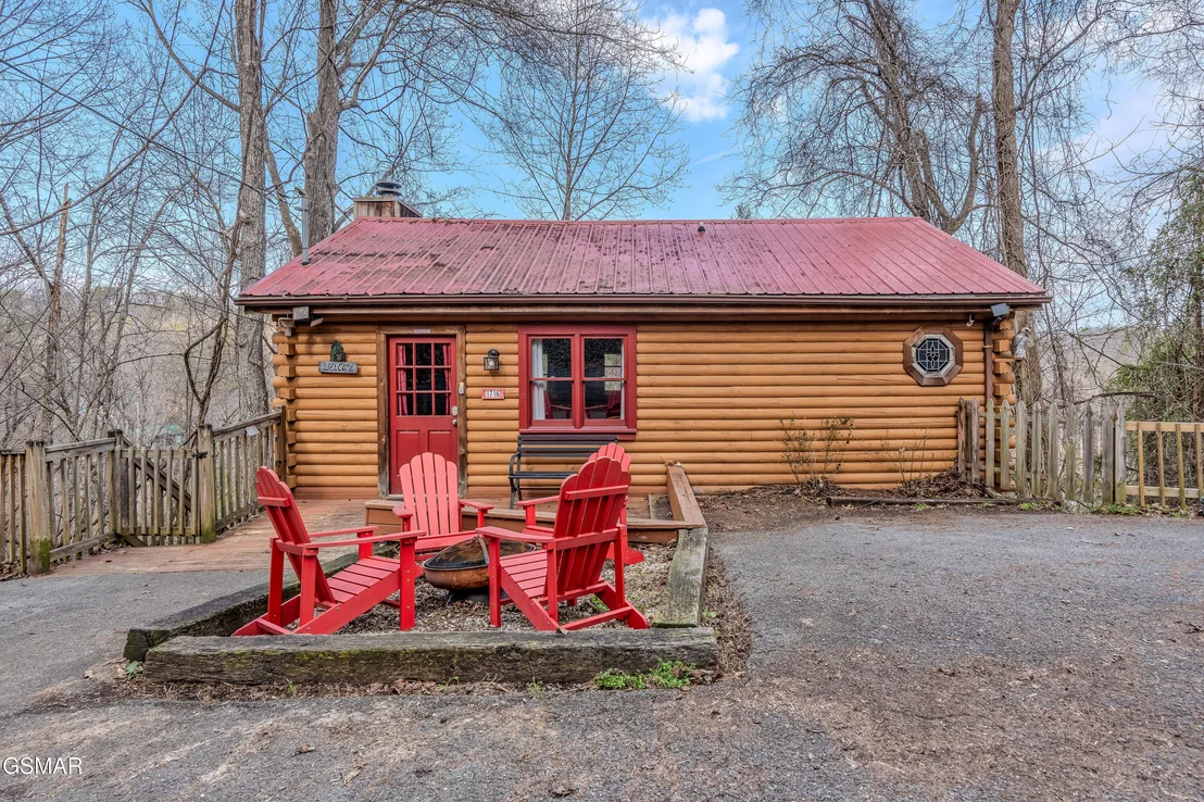 Photo of 1716 Ridgecrest Drive