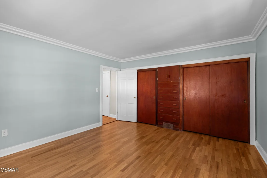 Photo of 1328 W Main Street