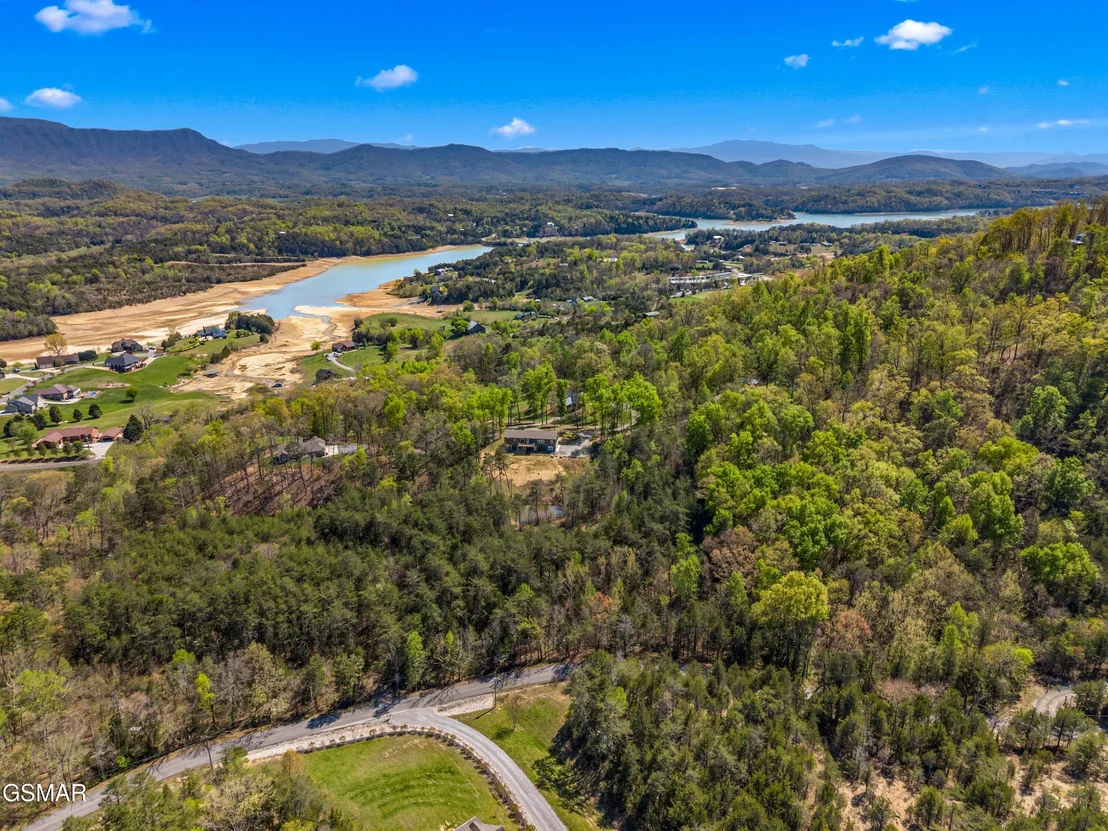 Photo of 126 Deer Run Way