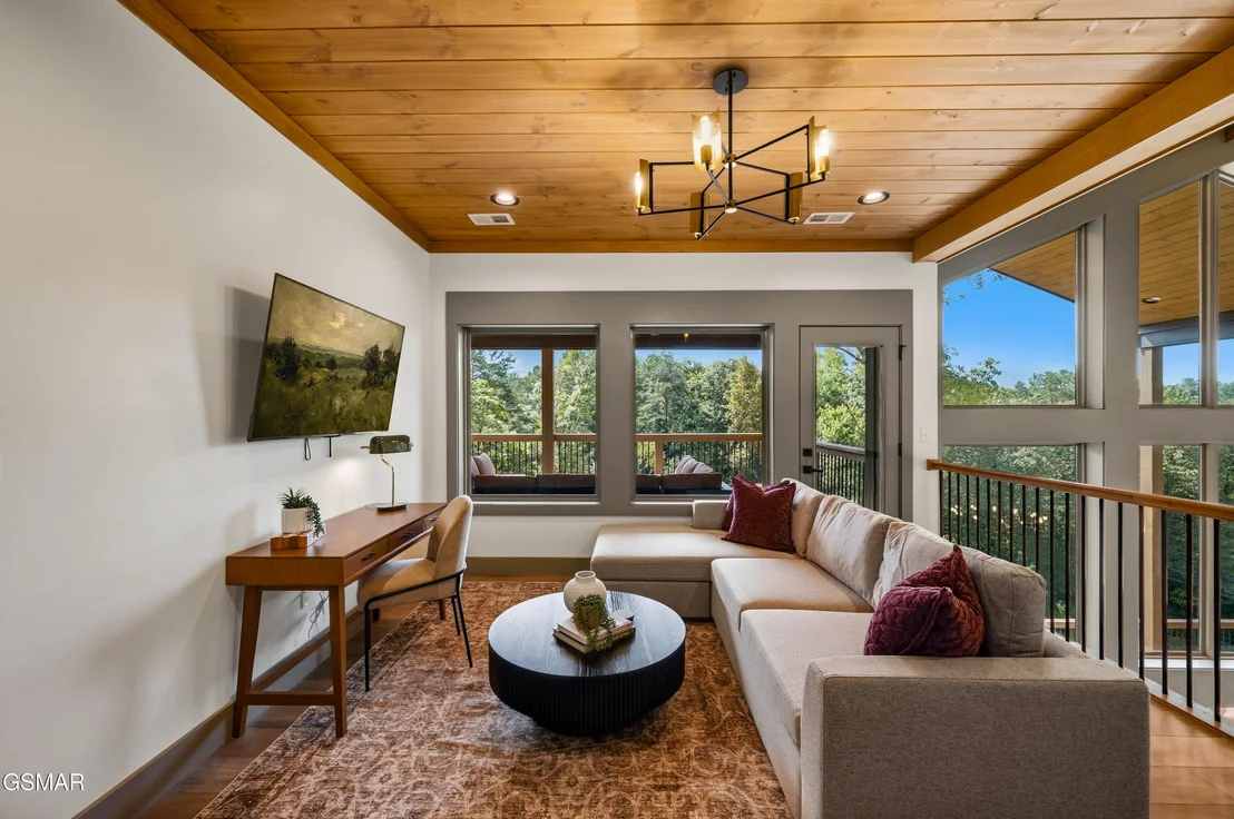 Photo of 3839 Revetta Circle