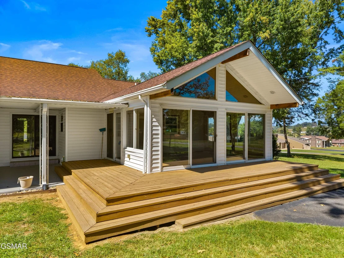 Photo of 1328 W Main Street