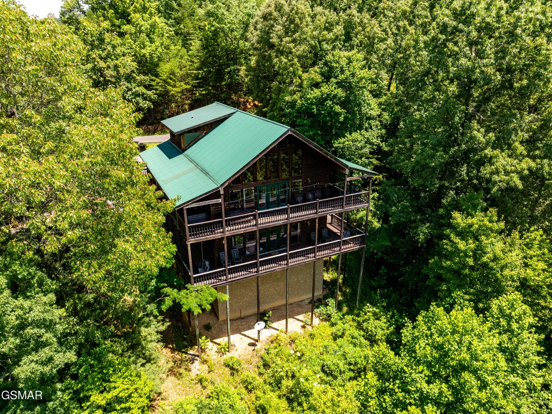 Photo of 2428 Breezy Road