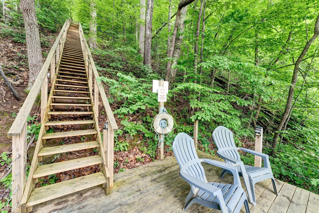 Photo of 1748 Ridgecrest Drive