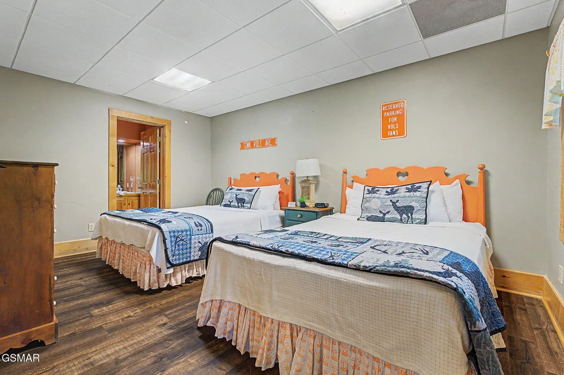 Photo of 852 Bear Run Way