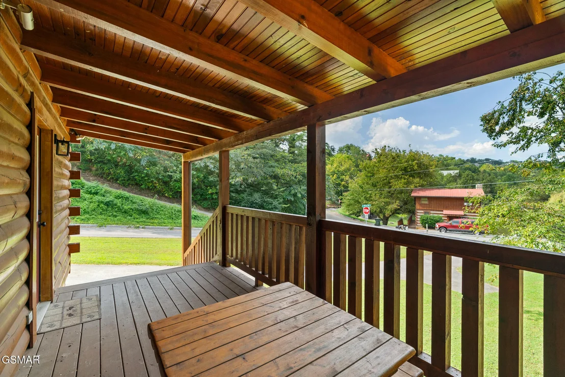 Photo of 439 Hideaway Ridge Circle
