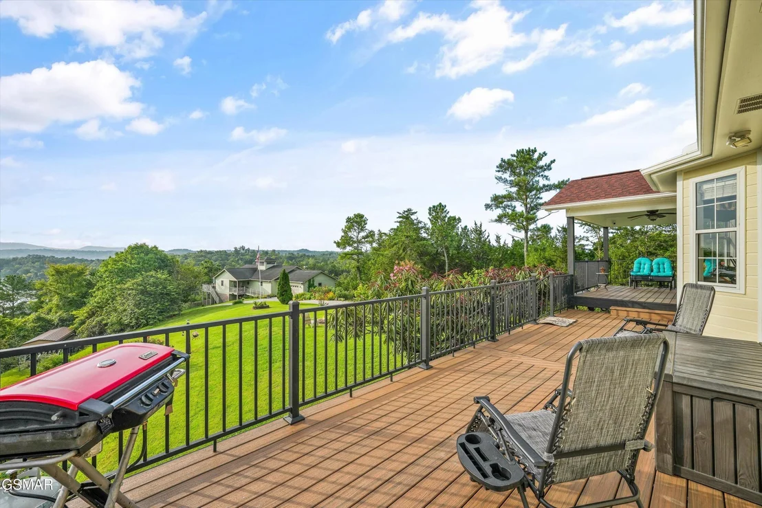 Photo of 2064 Kerr Road