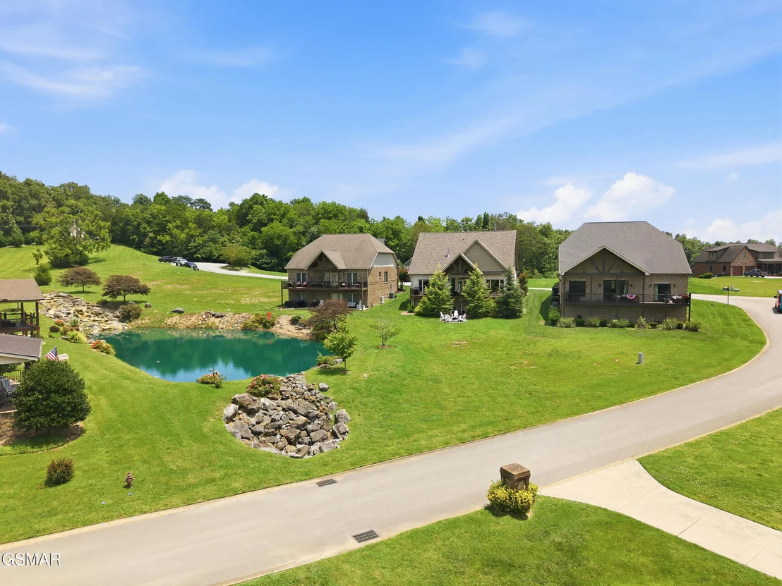Photo of 705 Waters Edge