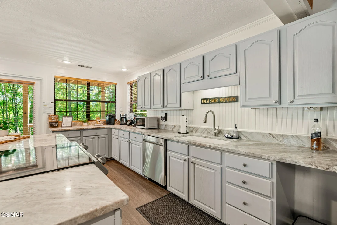 Photo of 459 Sugar Mtn Way