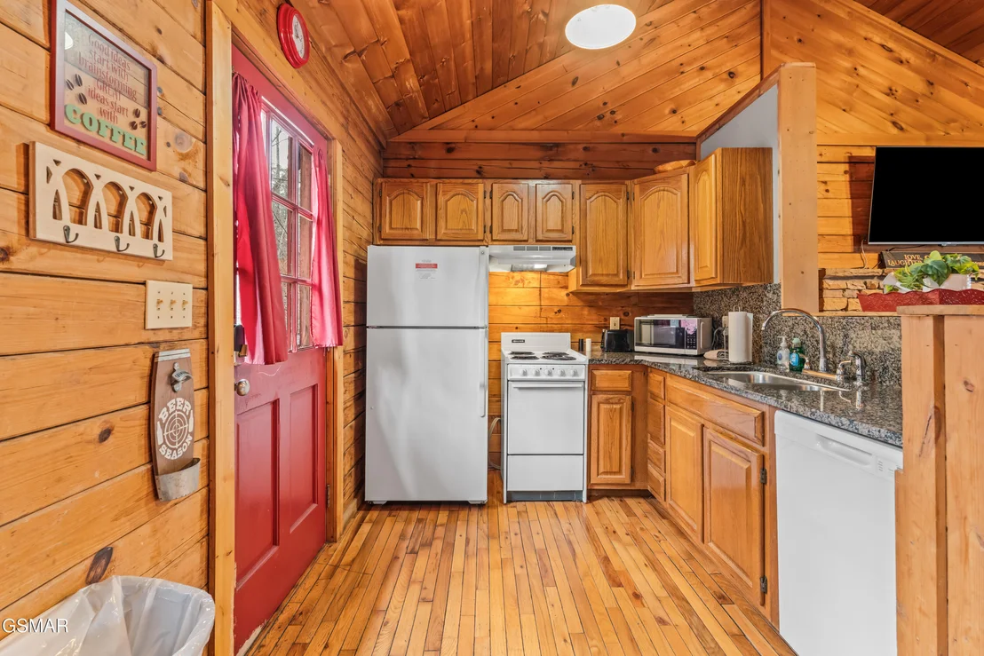 Photo of 1716 Ridgecrest Drive