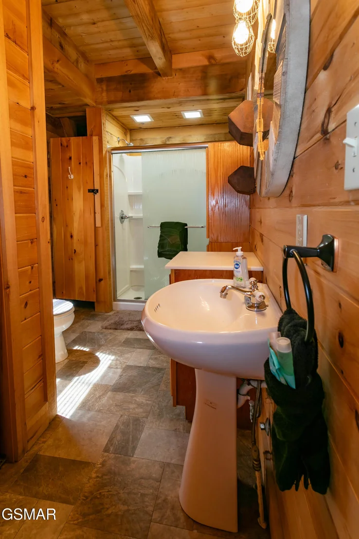 Photo of 3059 Perry Circle & Lot 11 Lane
