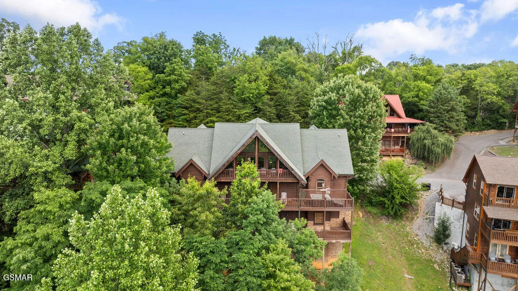 Photo of 326 Alpine Mountain Way