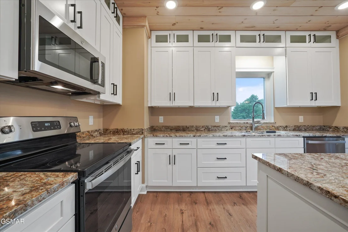 Photo of 534 Panorama Drive