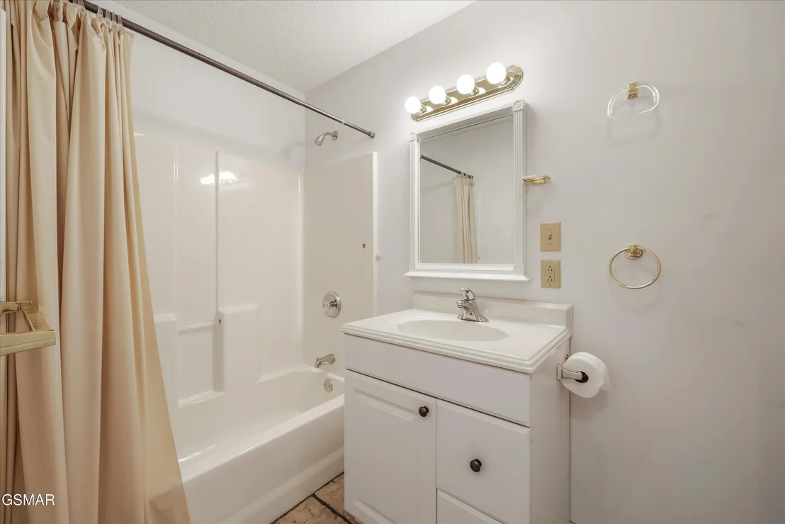 Photo of 632 Mountain View Drive