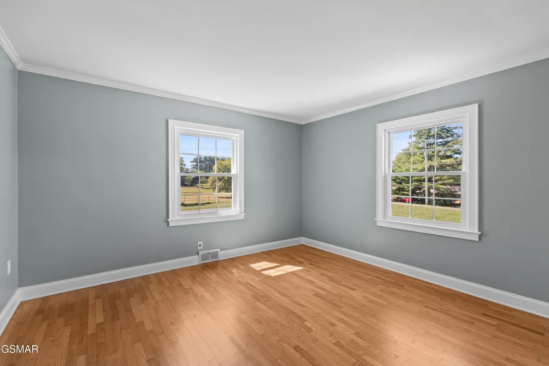 Photo of 1328 W Main Street
