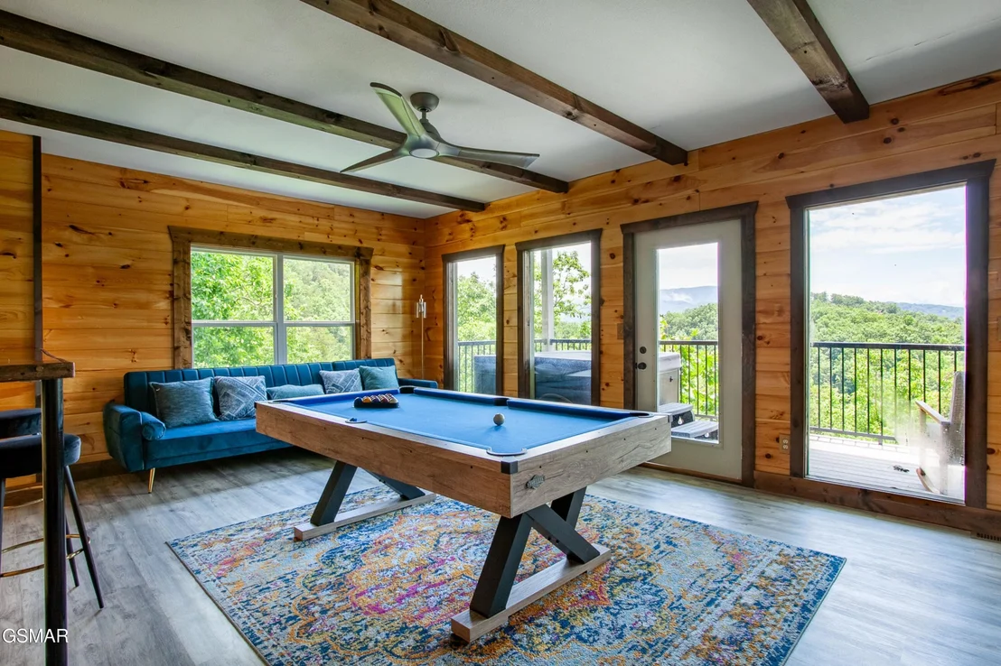 Photo of 920 Falcon View Way