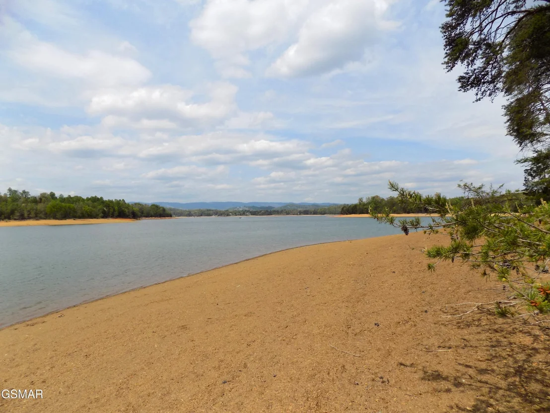 Photo of 3753 Lake Point Drive